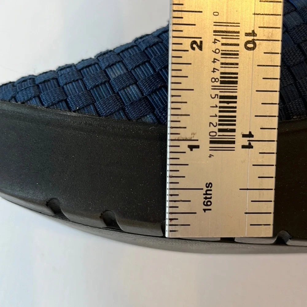 Steve Madden women’s shoes navy blue textured fabric platform wedge size 7.5